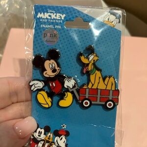 Disney Mickey and Friends Enamel Pin Set - Red and Yellow